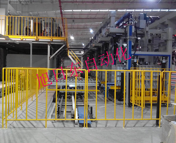 1679536948179669.jpg 冰柜自動發泡線.jpg